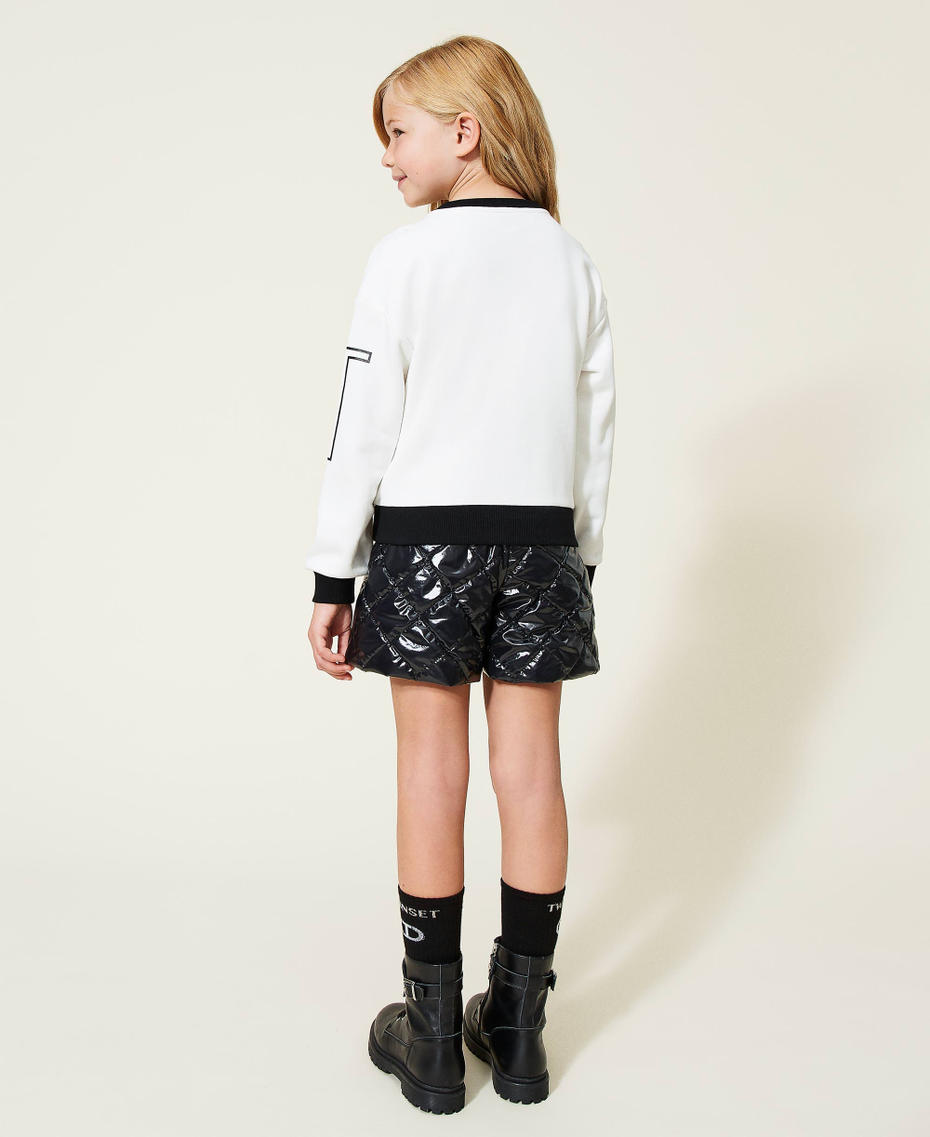 Logo sweatshirt and quilted shorts Bicolour Off White / Black Girl 222GJ2111-04