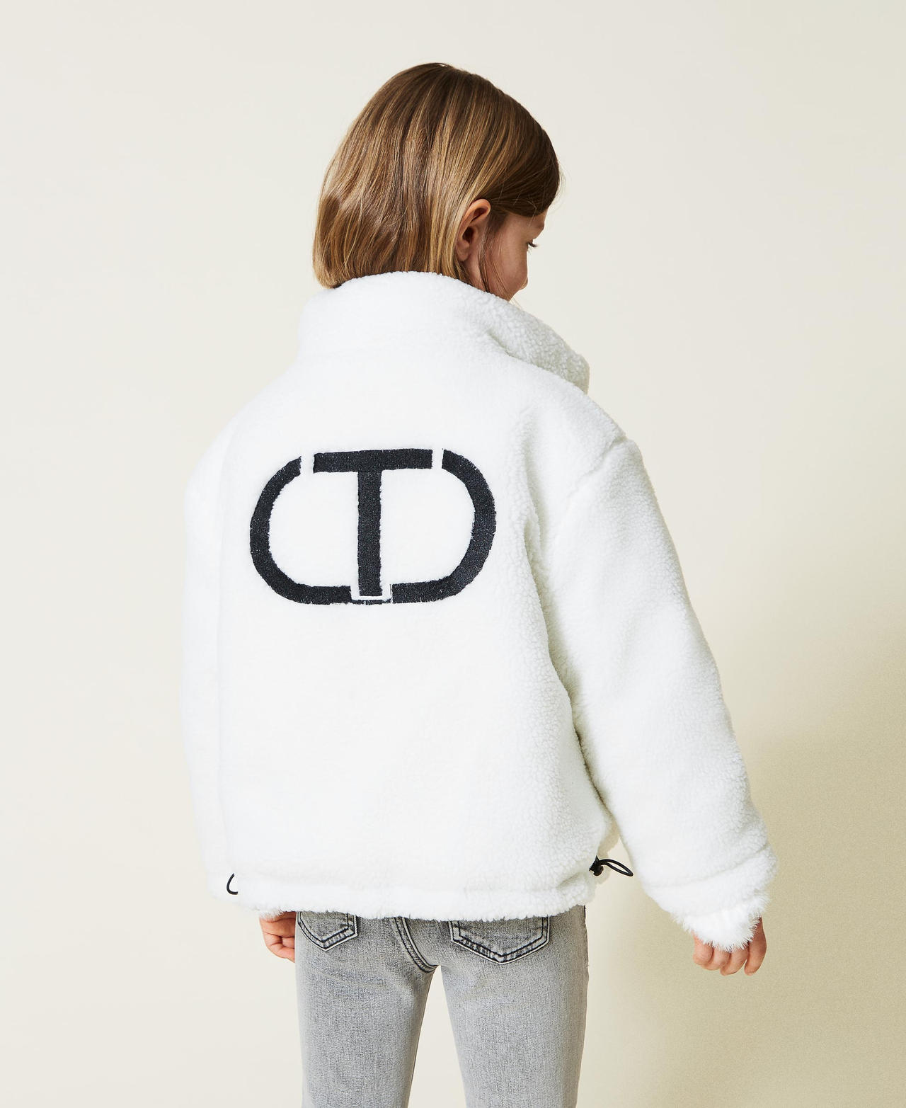 White fluffy champion on sale hoodie