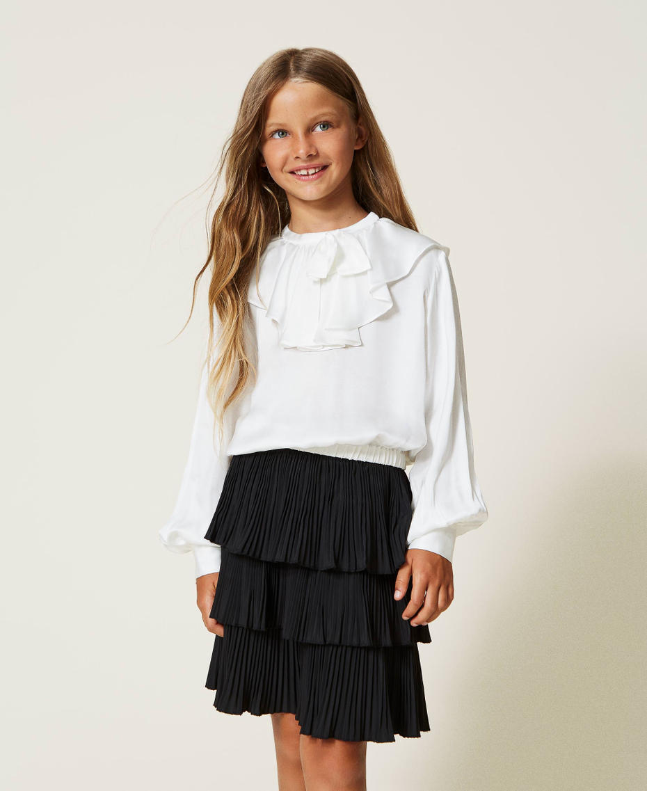 Blouse en satin avec nœud