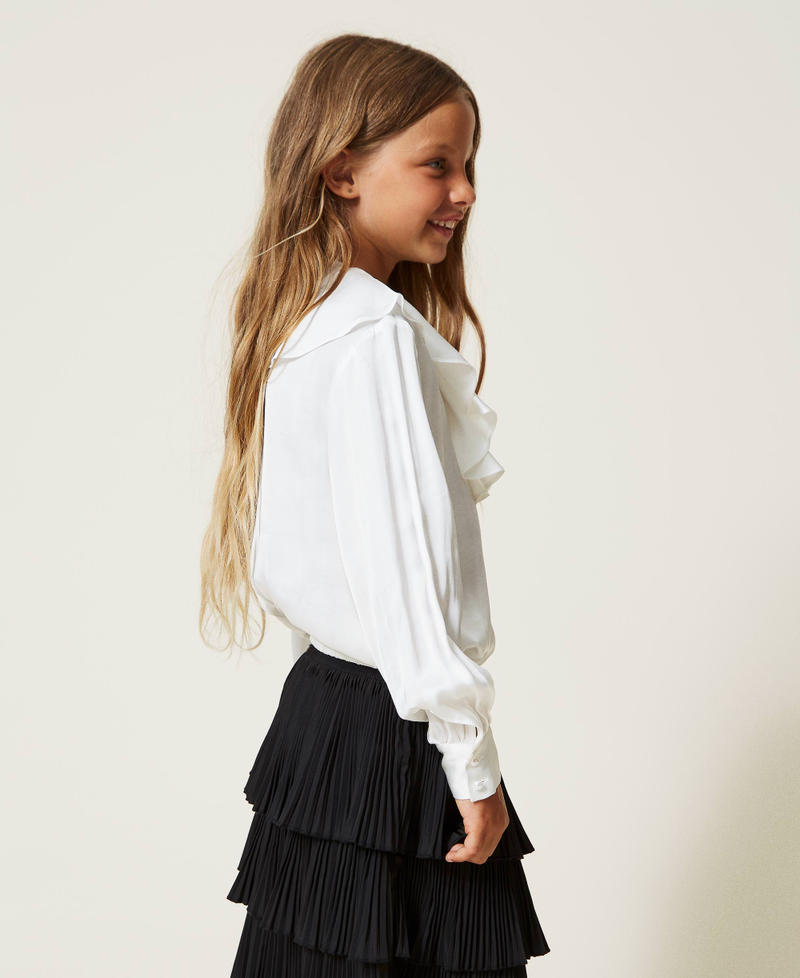 Blouse en satin avec nœud