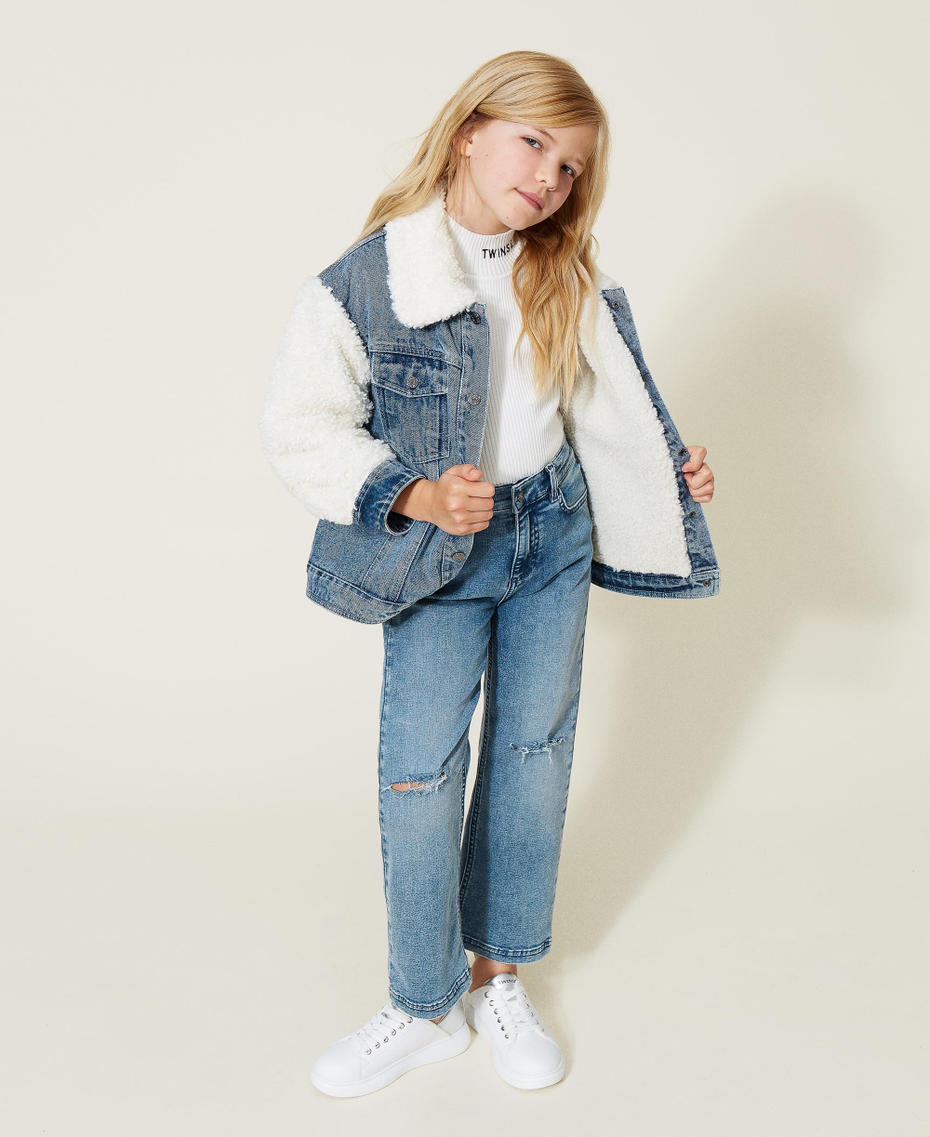 Blouson en jean et fausse fourrure