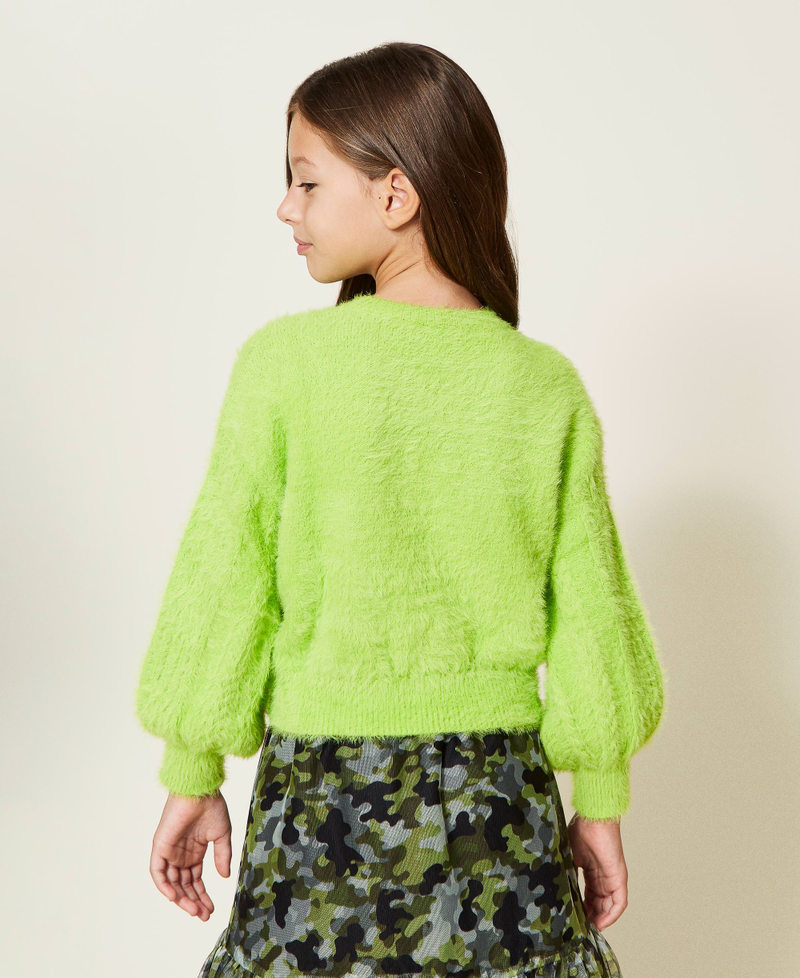 Flauschstrick-Pullover mit Zopfmuster