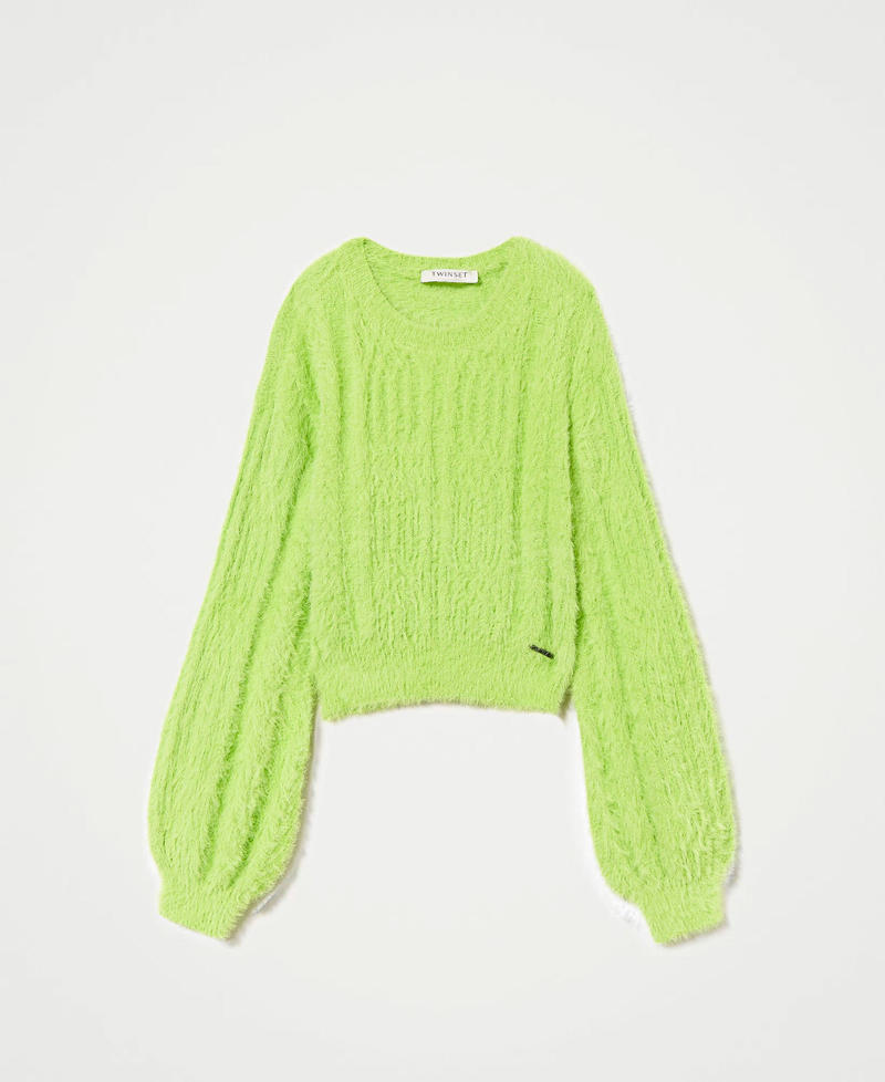 Flauschstrick-Pullover mit Zopfmuster