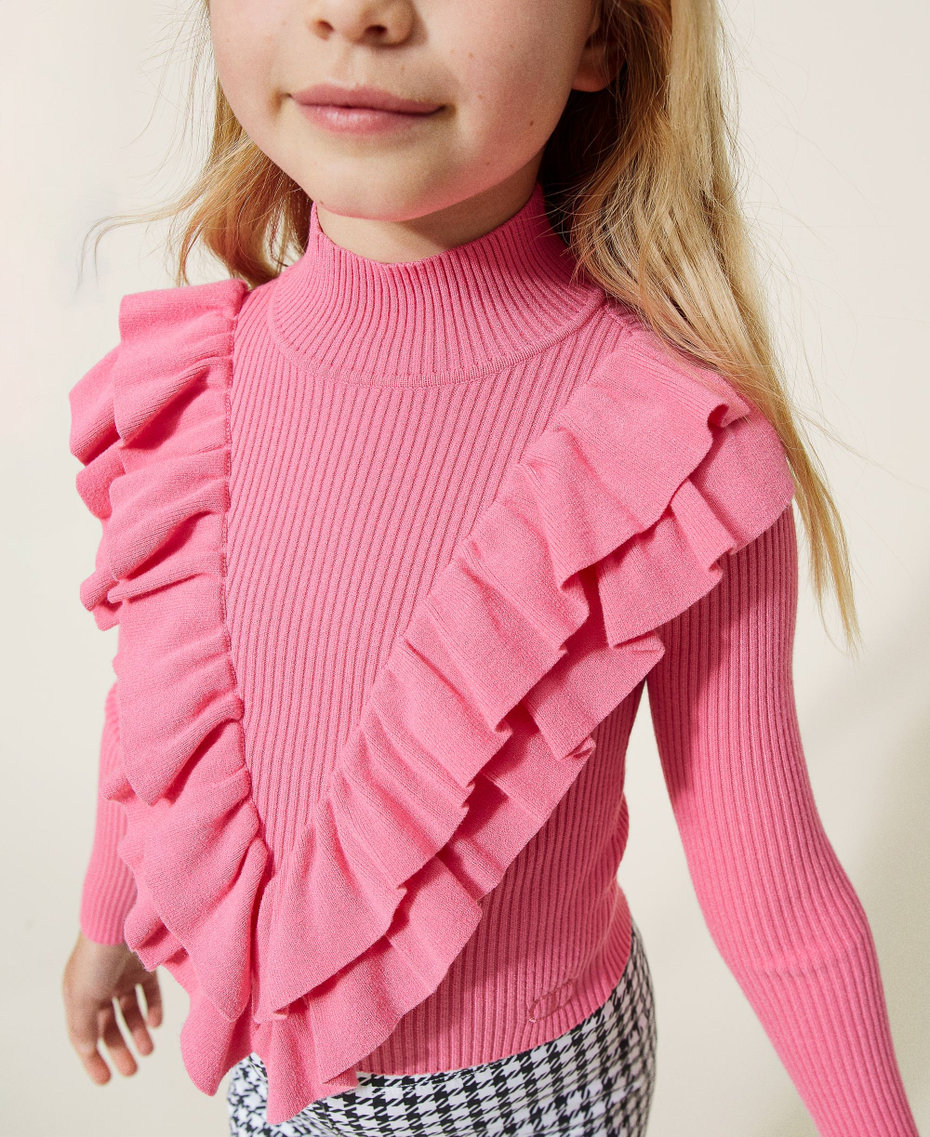 Pull col montant avec volants