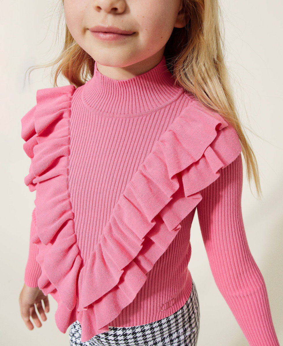 Pull col montant avec volants