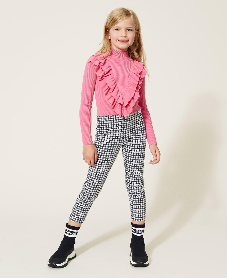 Pull col montant avec volants