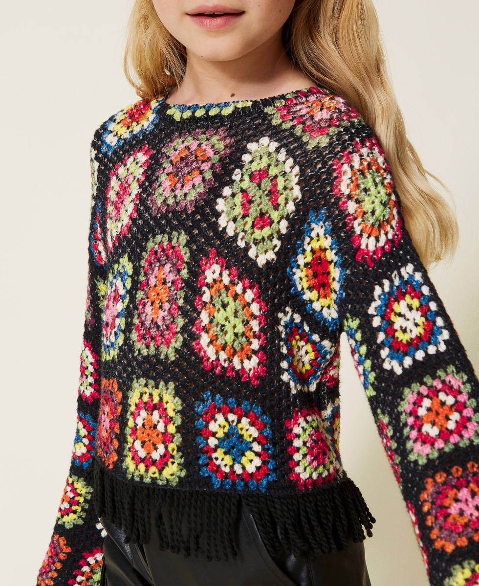 Mehrfarbiger Pullover in H&auml;keloptik