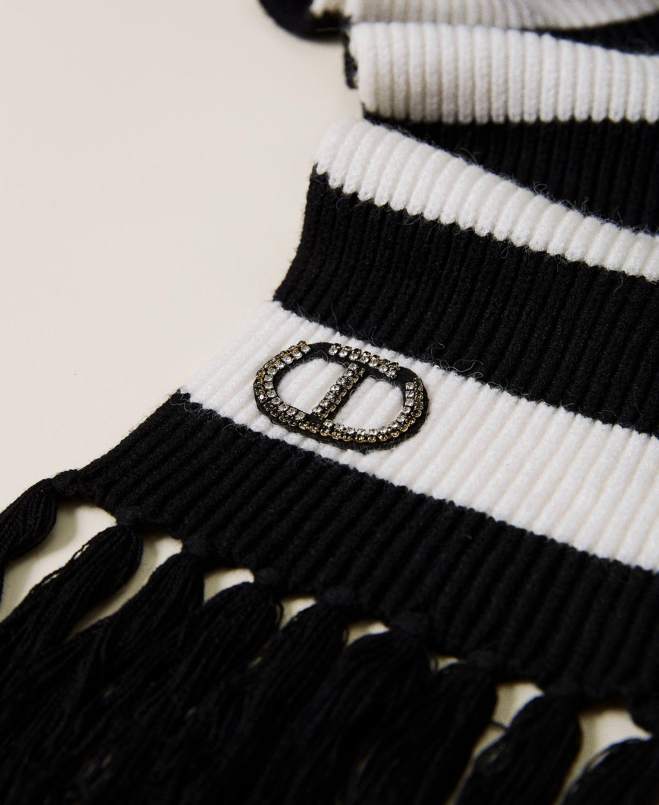 Striped scarf with rhinestone logo Off White Girl 222GJ4490-02