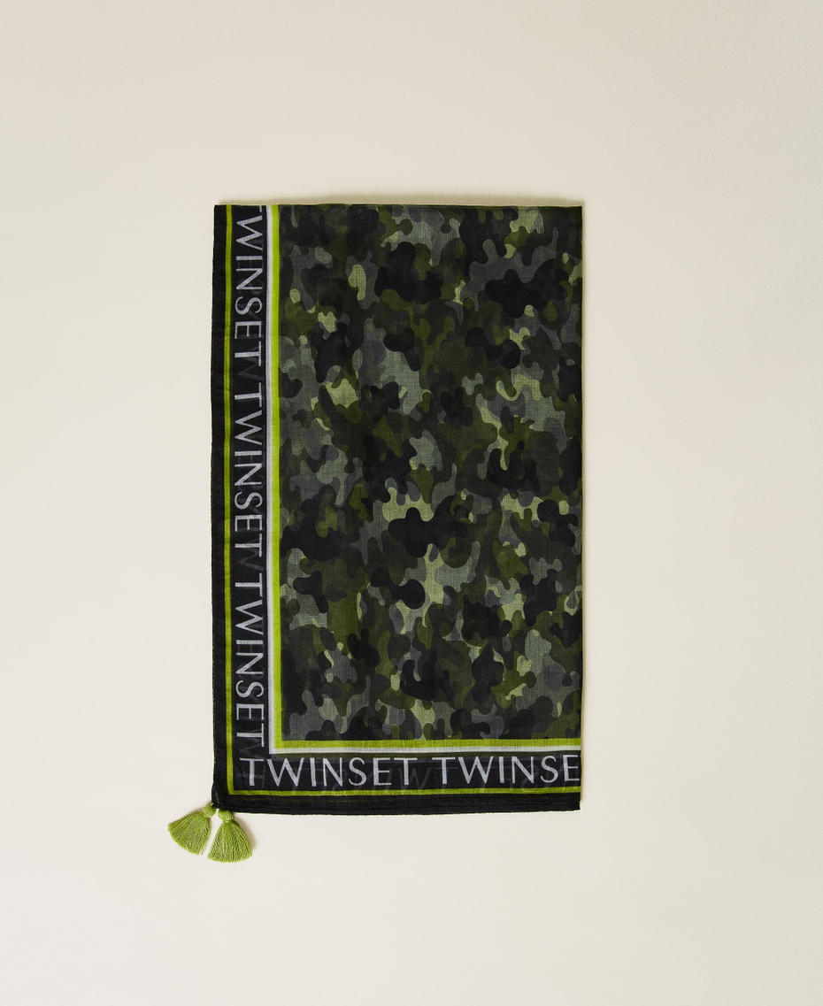 Kefiah stampata con nappa