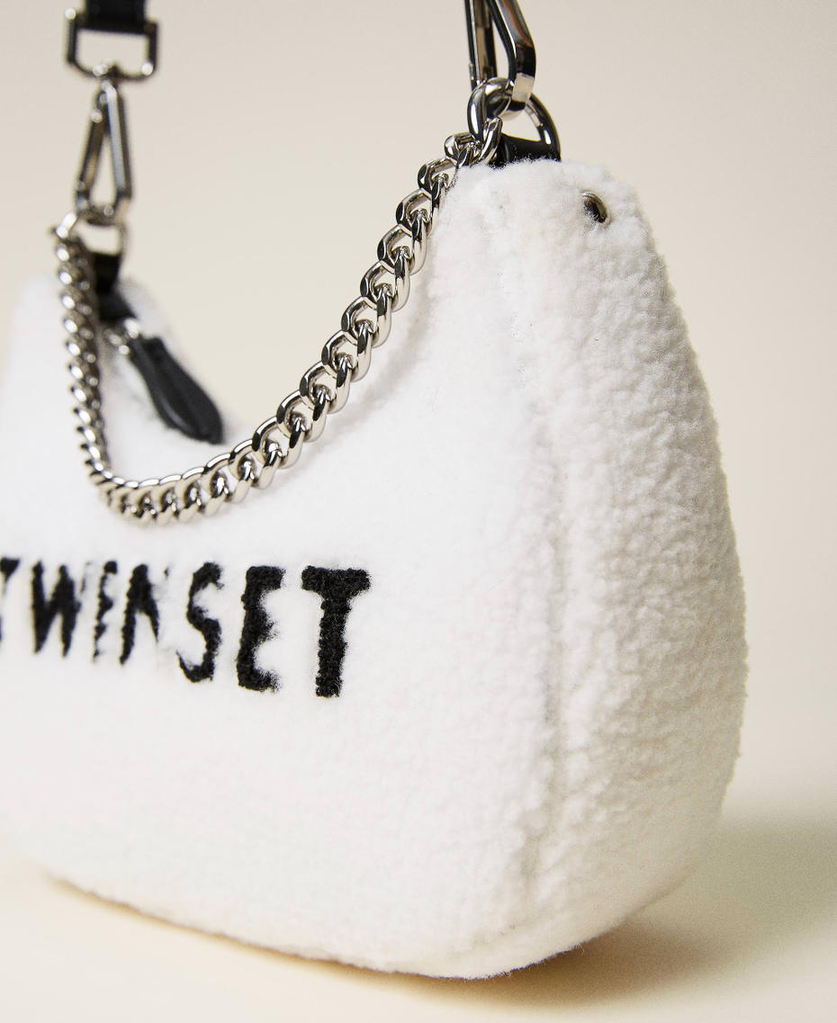 Besace en fausse fourrure avec logo