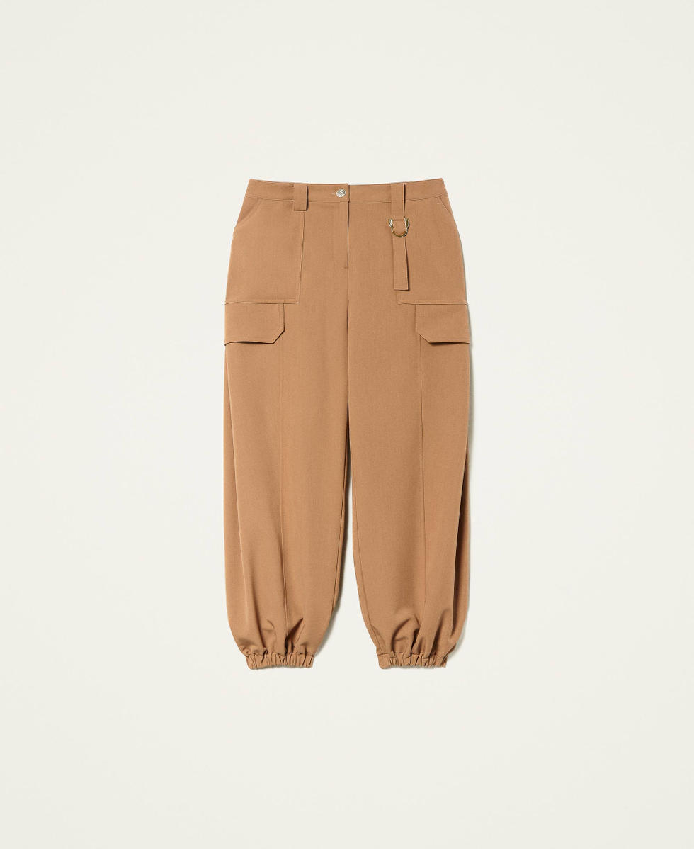Cargo trousers with decorative ring