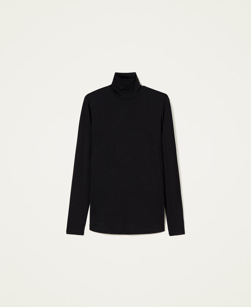 Jersey turtleneck with long sleeves