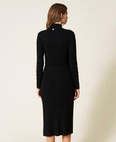 Ribbed midi skirt with slit