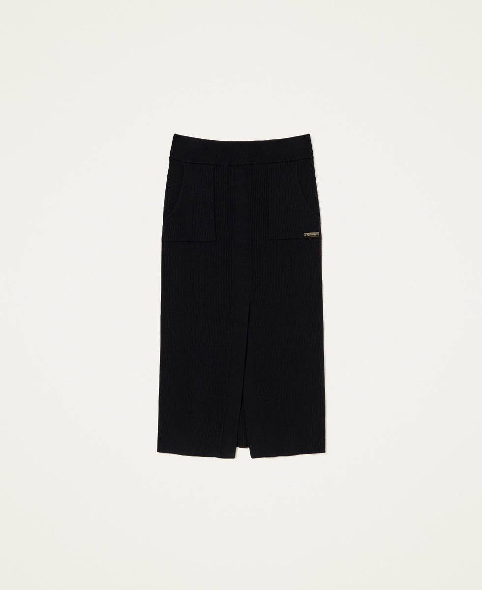 Ribbed midi skirt with slit