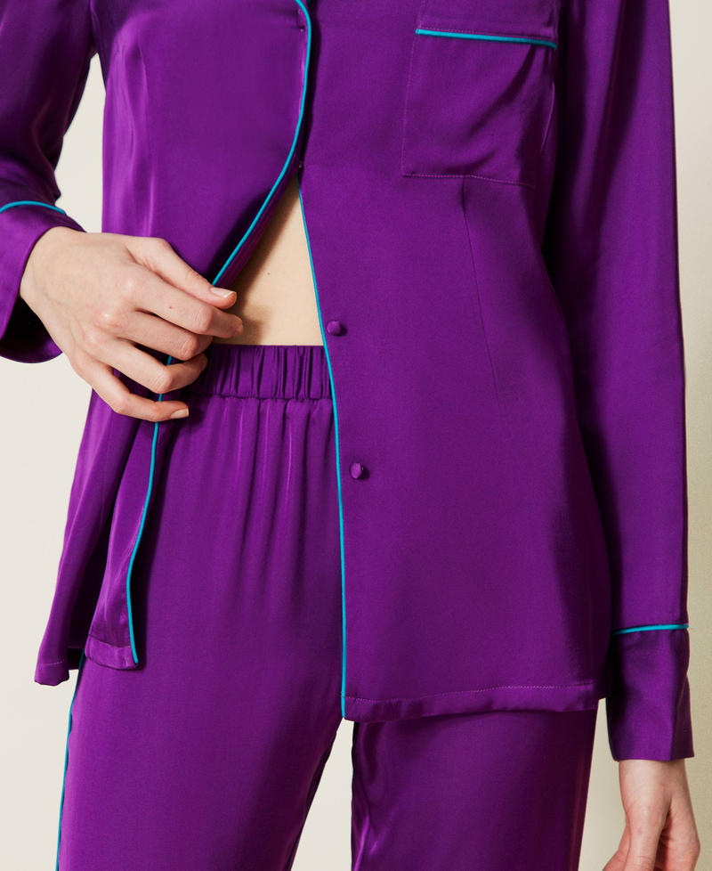 Mannish satin pyjamas with feathers