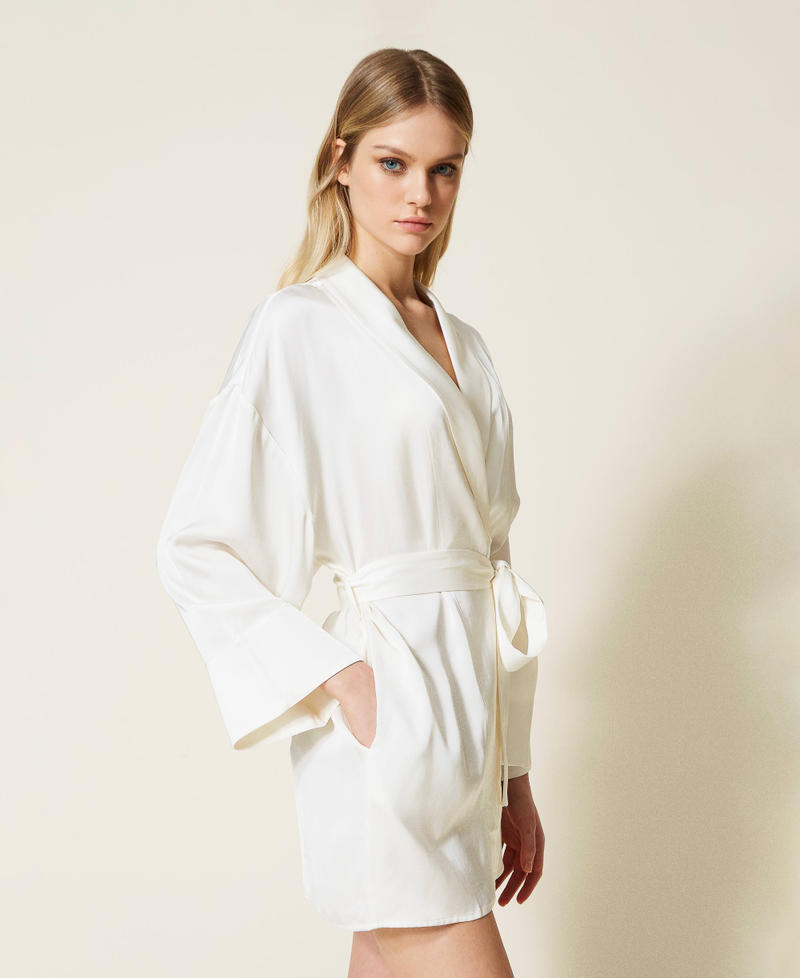 Satin kimono dressing gown