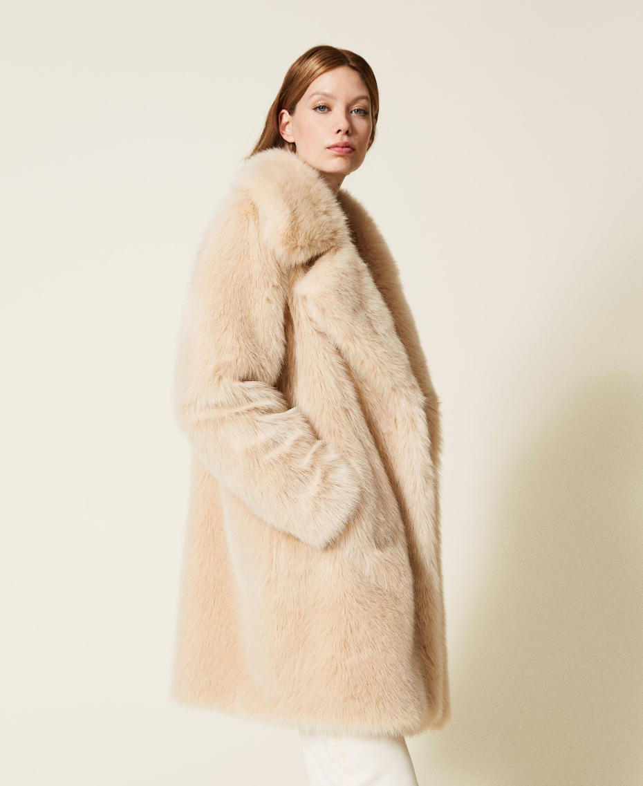 Double-breasted faux fur coat Cream Woman 222LL2GYY-02