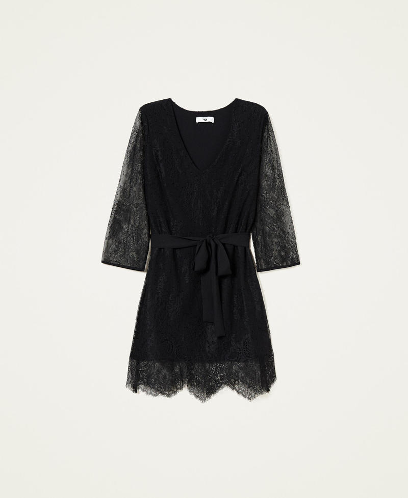 Robe courte en dentelle rebrodée avec ceinture