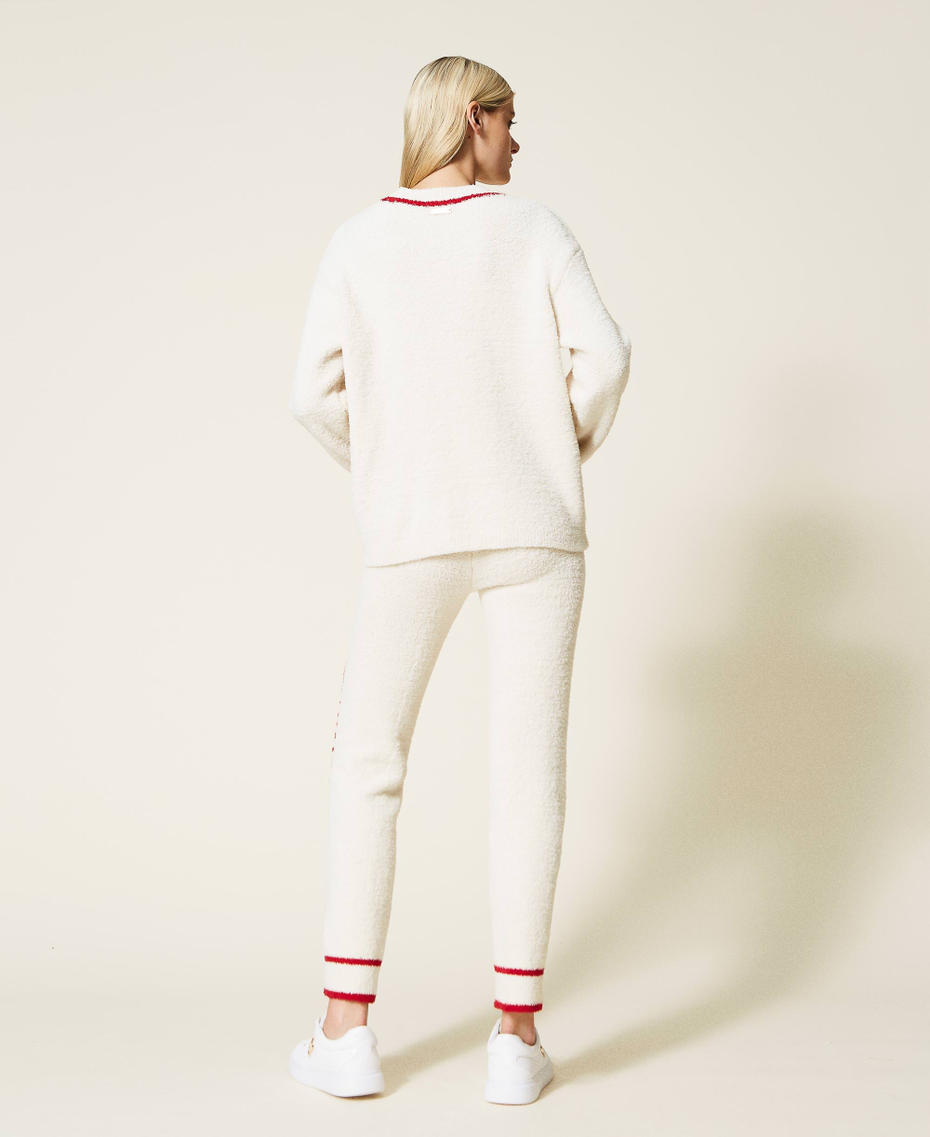 Jumper and trousers with heart and logo Two-tone "Sugar" White / Ardent Red Woman 222LL3ABB-04