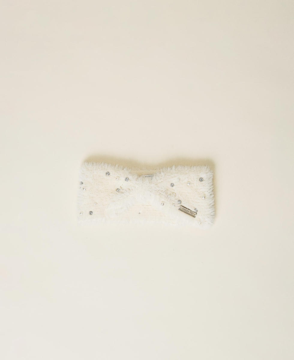 Headband with embroidery