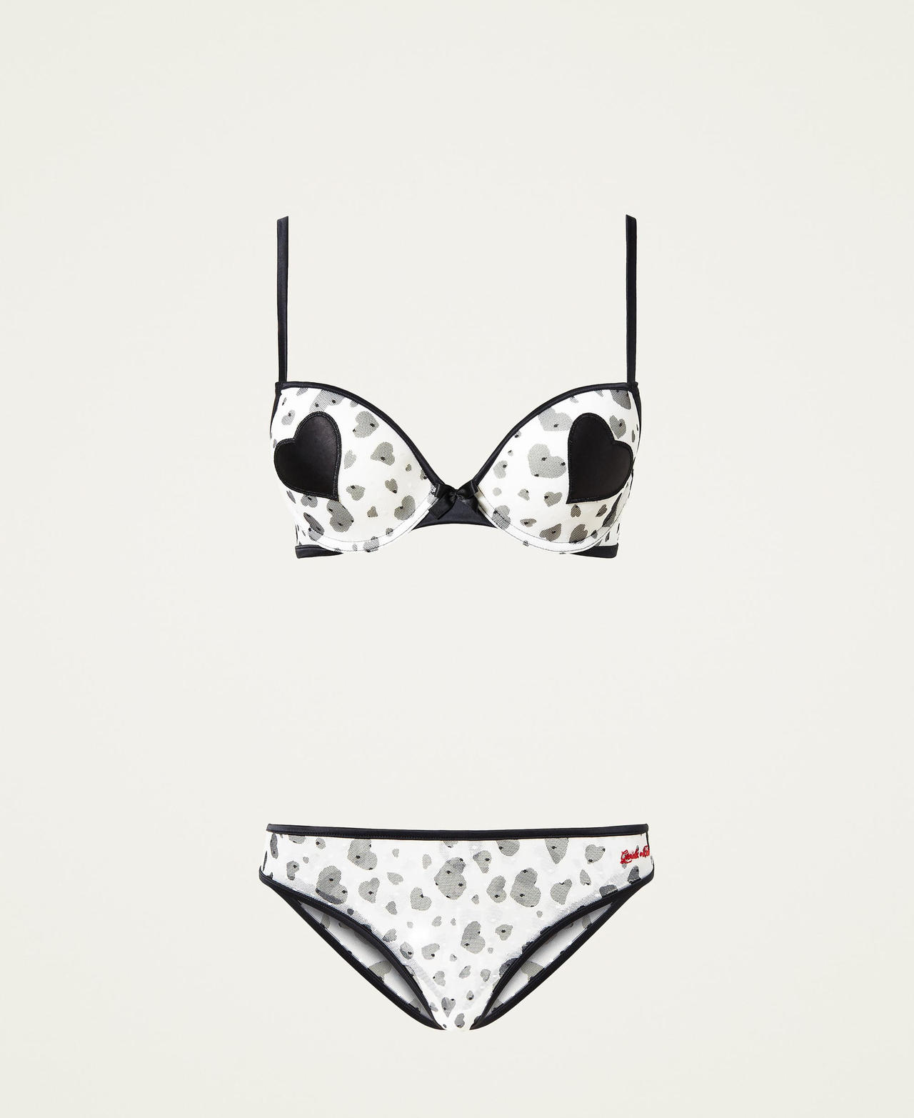 Soutien-gorge push-up et slip br&eacute;silien avec c&oelig;urs