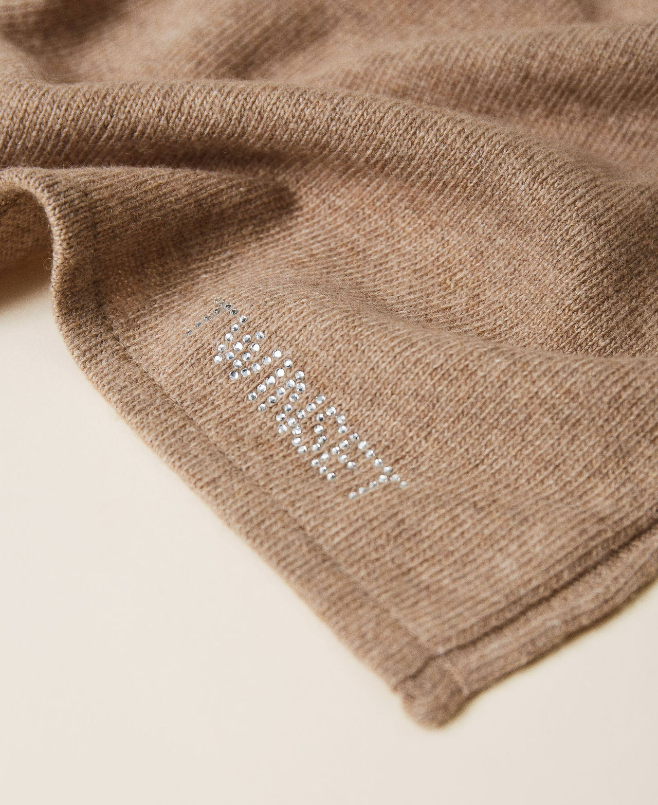 Sciarpa in misto lana con logo strass