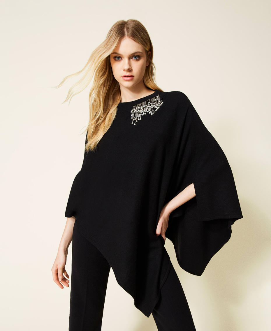 Wool blend poncho with handmade embroidery Black Woman 222TA409K-01