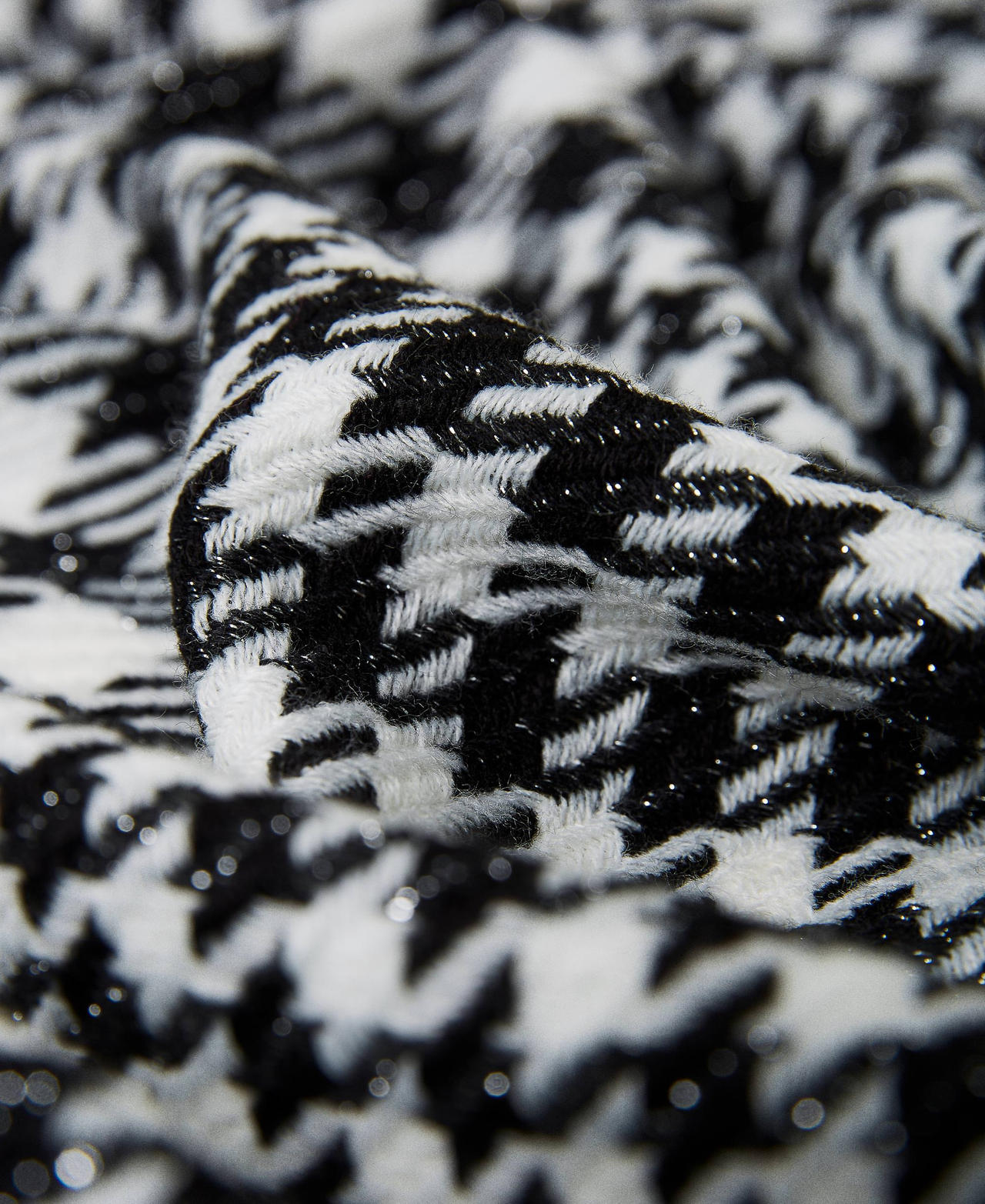 Chequered knit stole "Snow" White / Black Lurex Woman 222TA409M-03