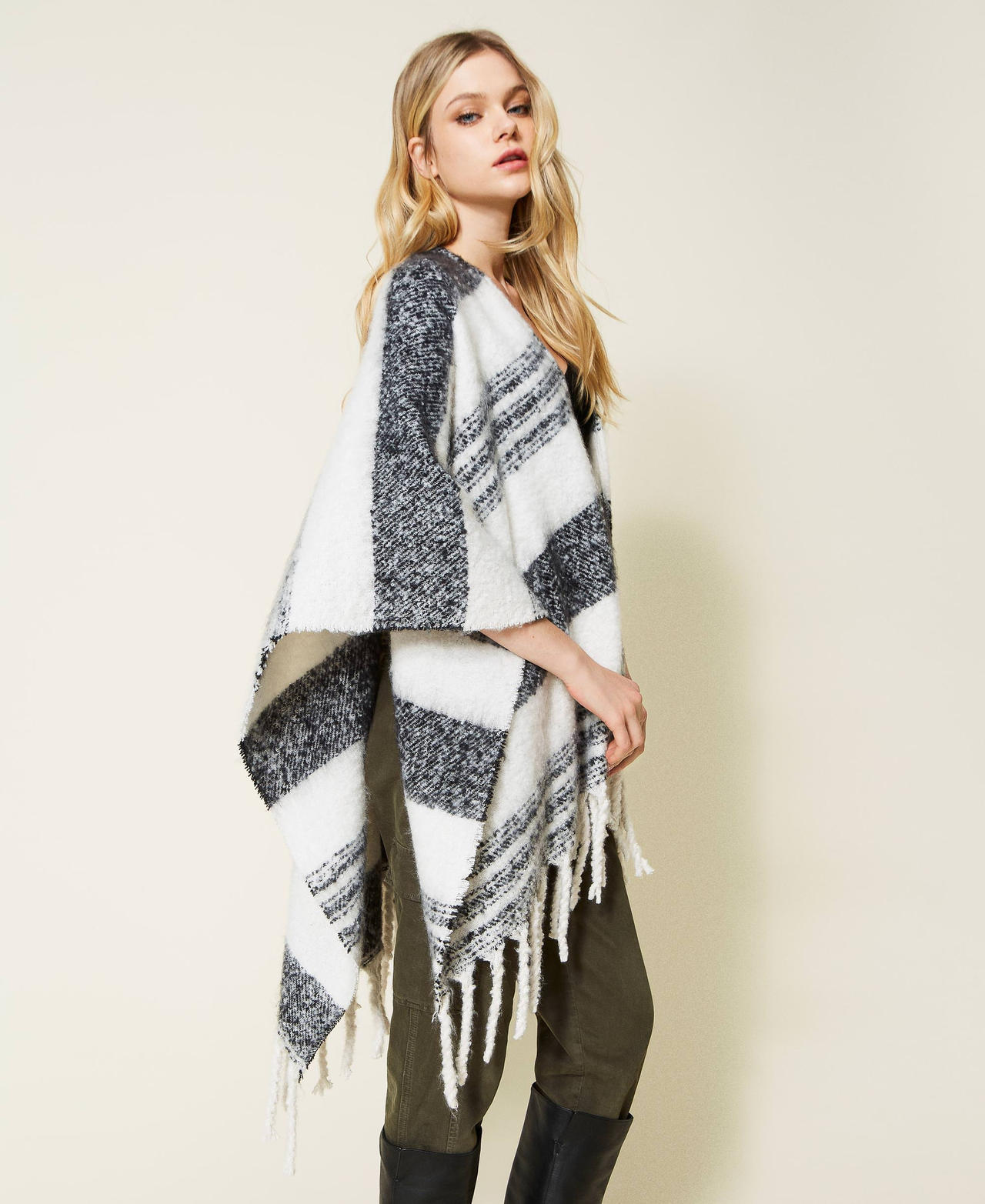 Poncho ouvert jacquard
