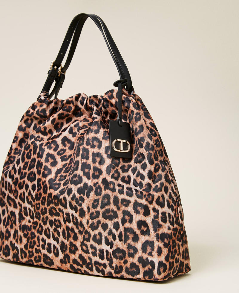 Animal print shopper