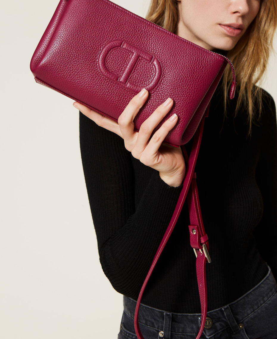 Leather shoulder bag with embossed logo "Cerise" Fuchsia Woman 222TB7422-0S