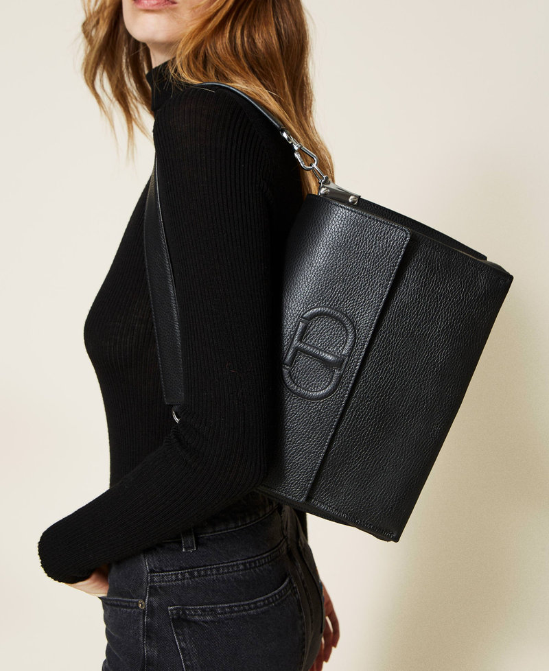 'Bisou' leather bag with flap