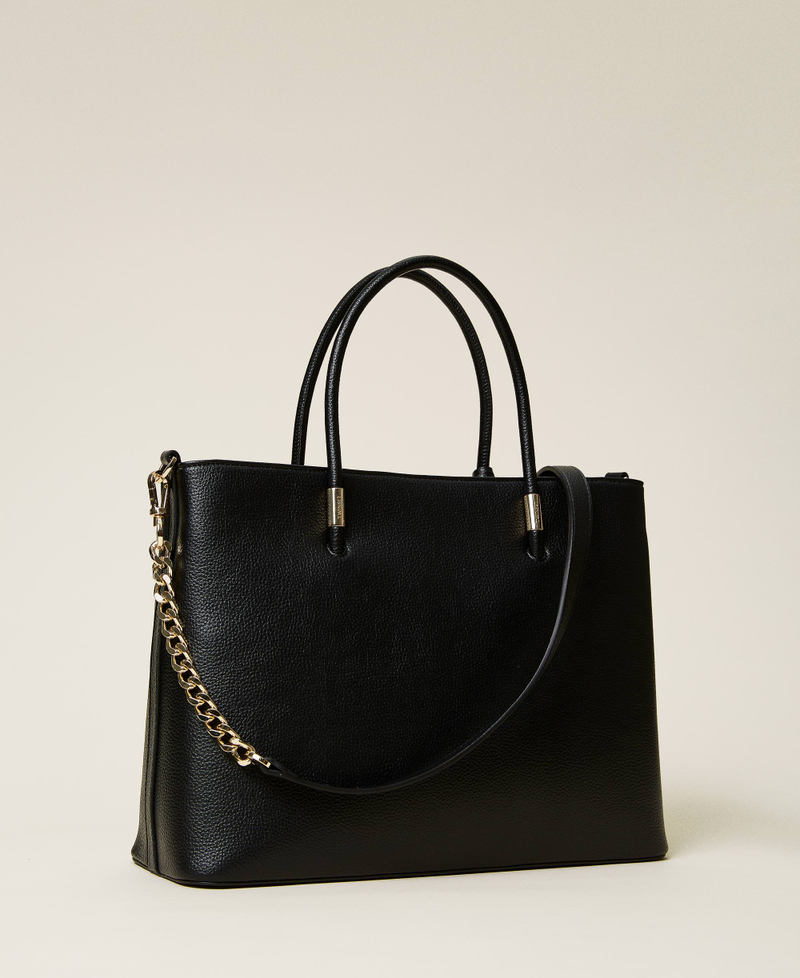 Shopper with logo tag