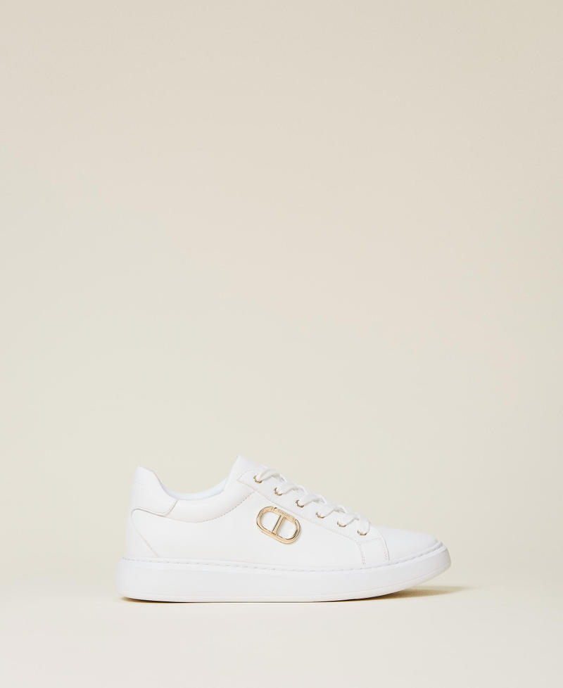 Trainers with logo White Woman 222TCP010_00001_01
