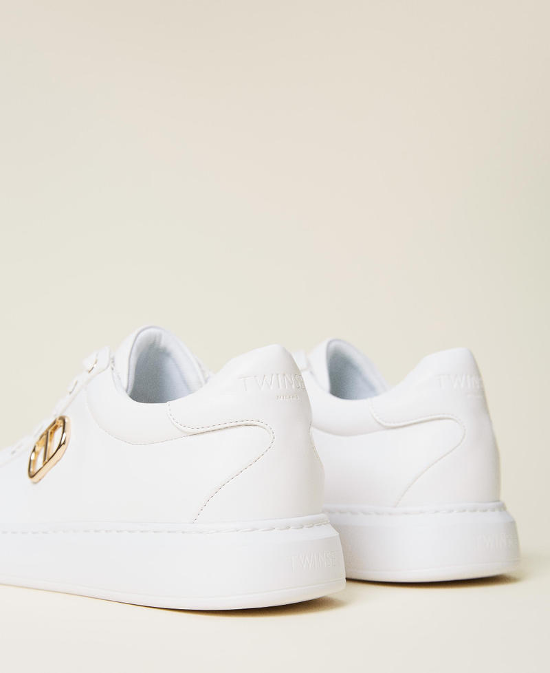 Trainers with logo White Woman 222TCP010_00001_03