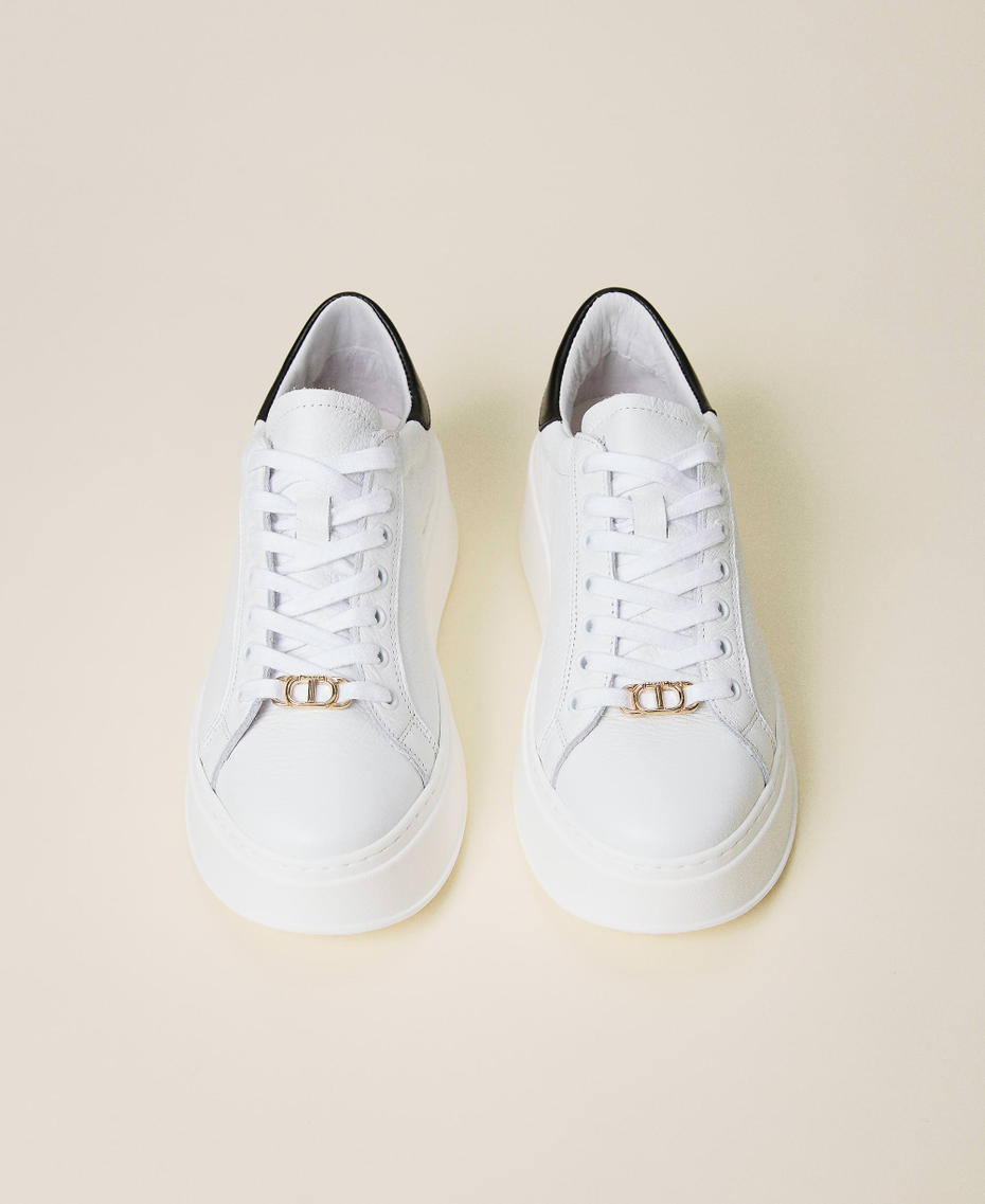 Leather trainers with contrasting detail Two-tone Optical White / Black Woman 222TCP100-05
