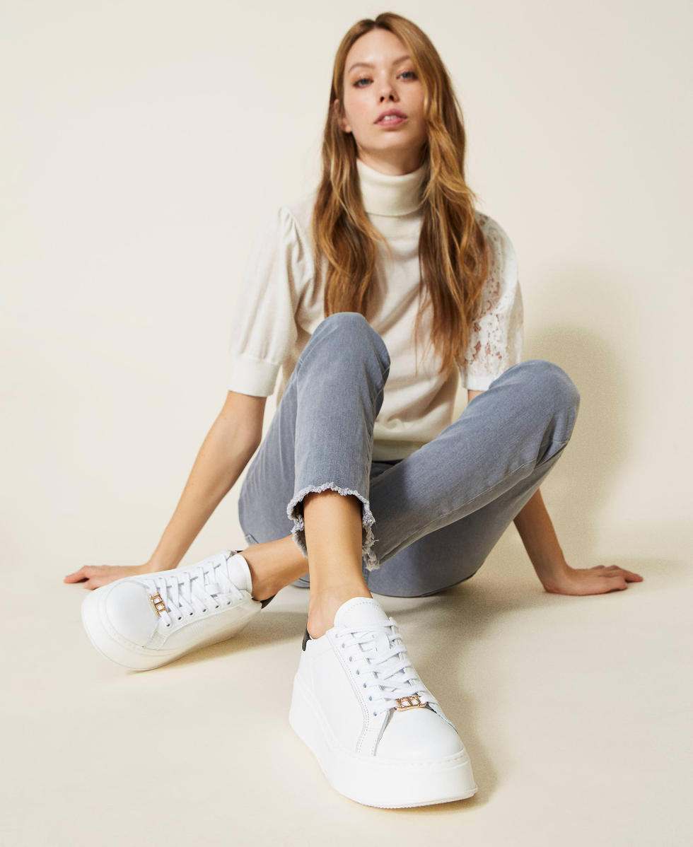 Leather trainers with contrasting detail