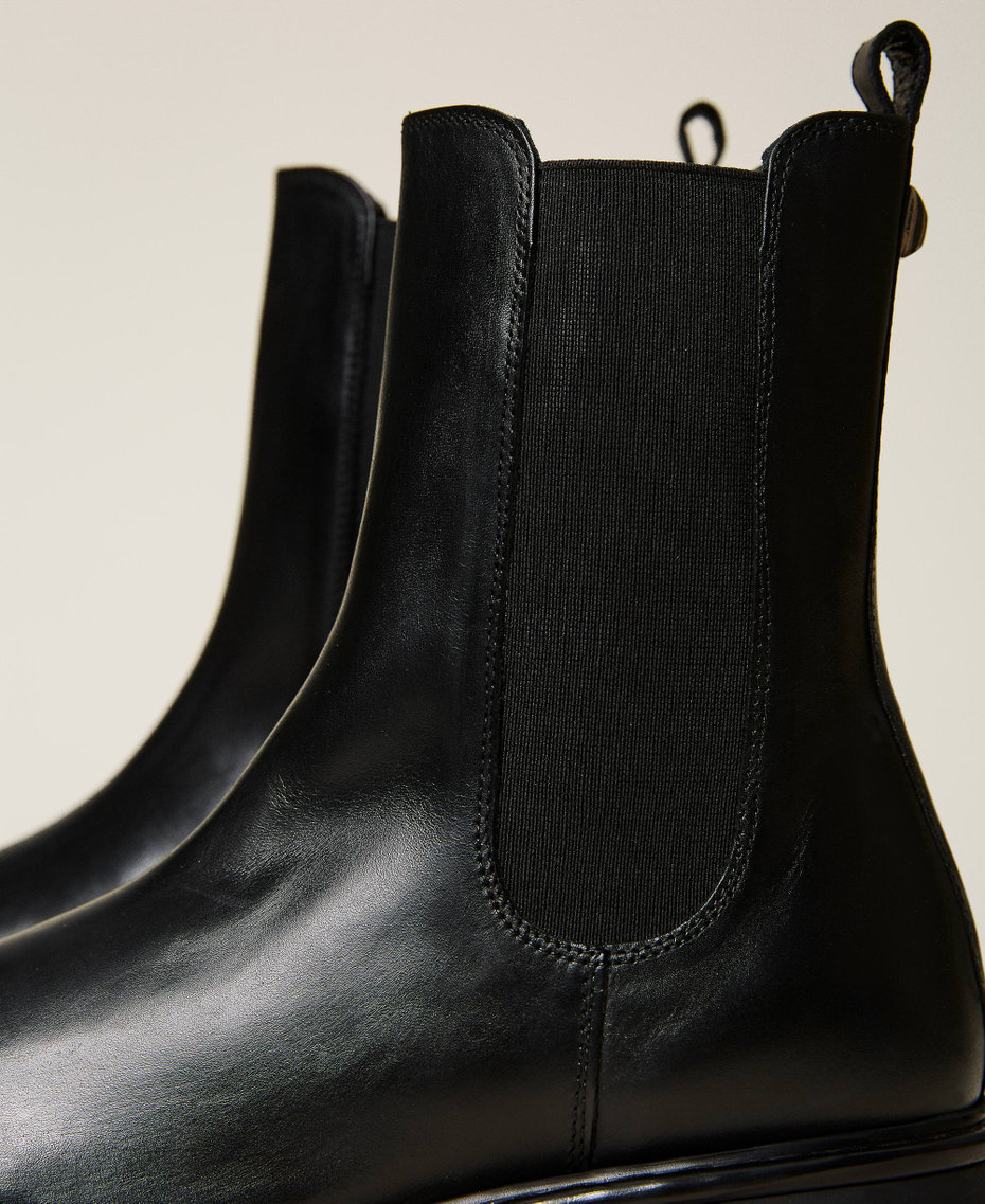 Chelsea boots with stud Black Woman 222TCP16E_00006_04