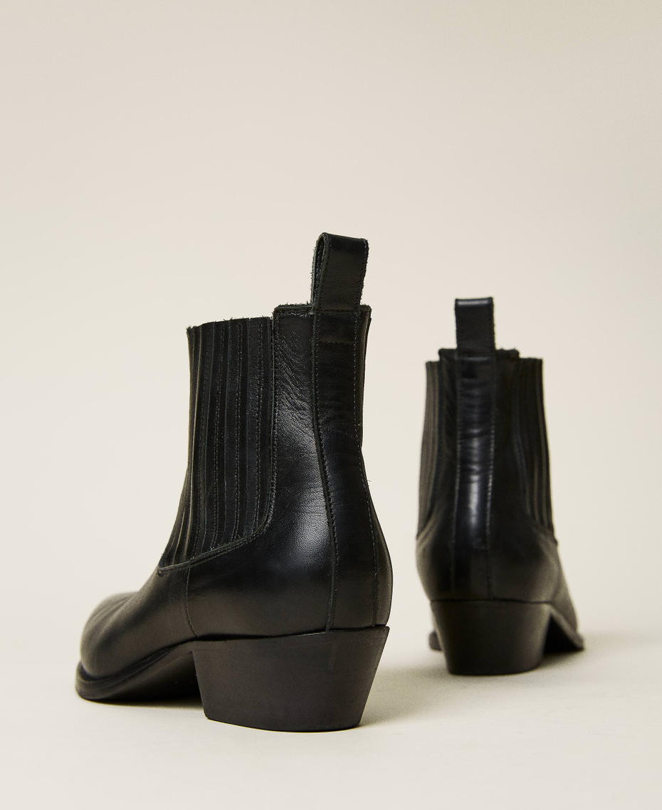 Leather Texas ankle boots