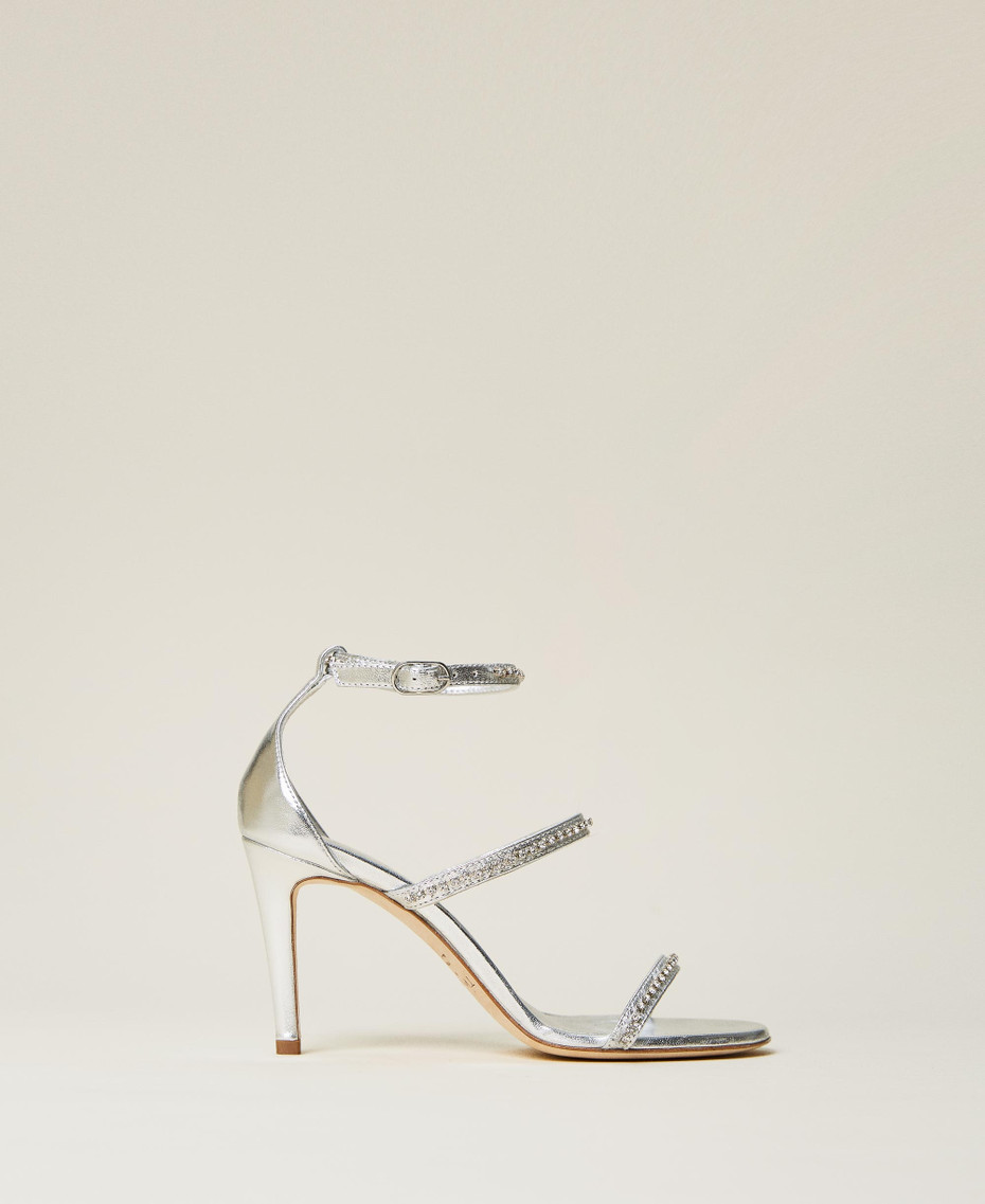Sandales noires à strass et talon transparent