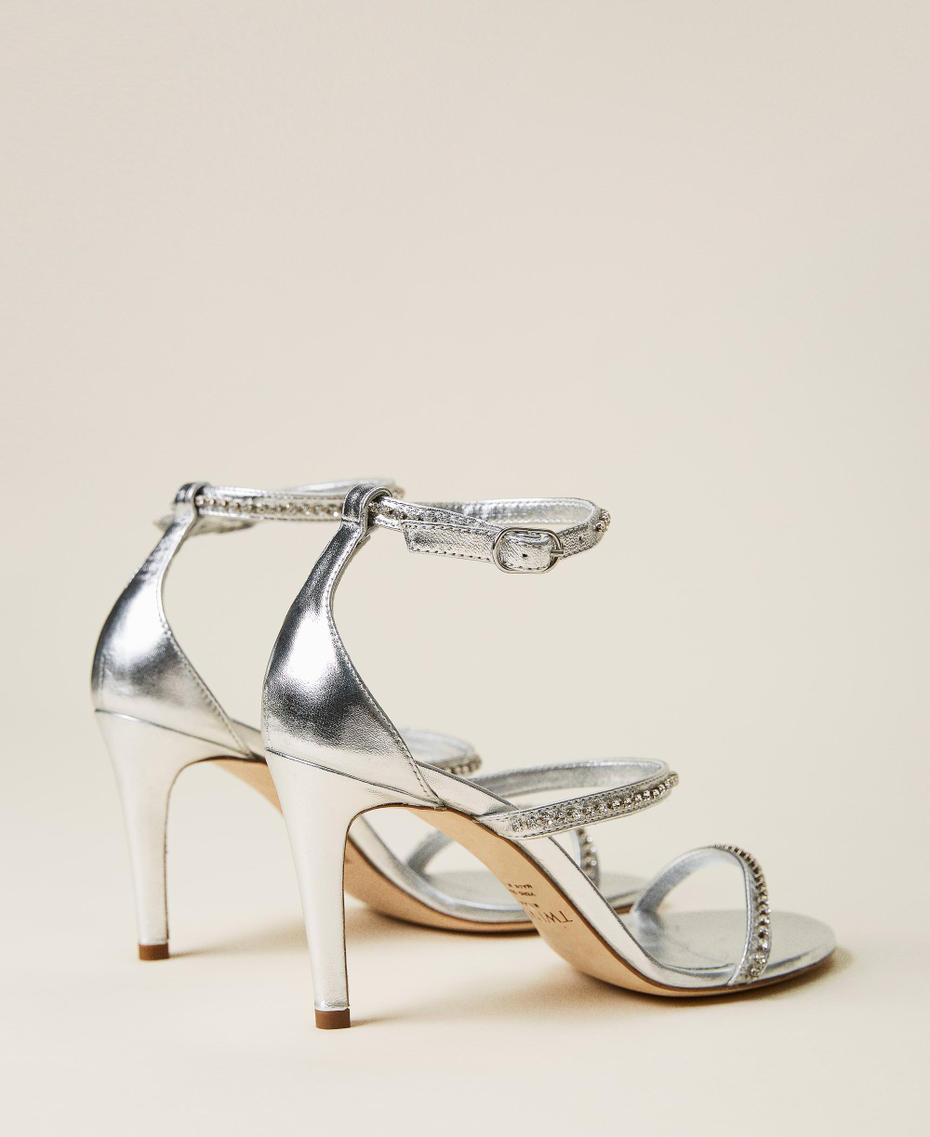 Sandali in pelle con strass