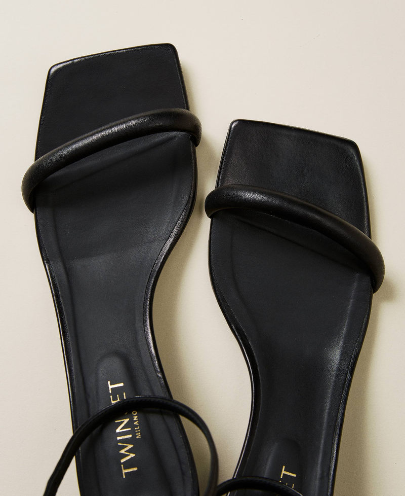 Sandales en cuir avec kitten heel Argent / Nickel Femme 222TCP204-04