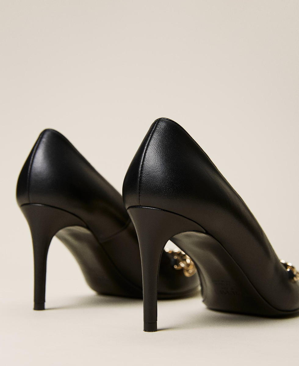 Leather court shoes with chain and logo Woman Black TWINSET Milano