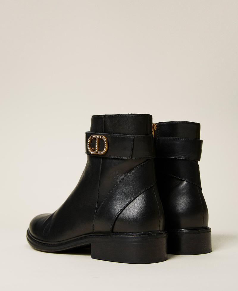 Leather ankle boots with Oval T logo Black Woman 222TCT110-03