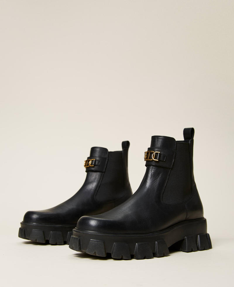 Gucci boots with sales snake on sole