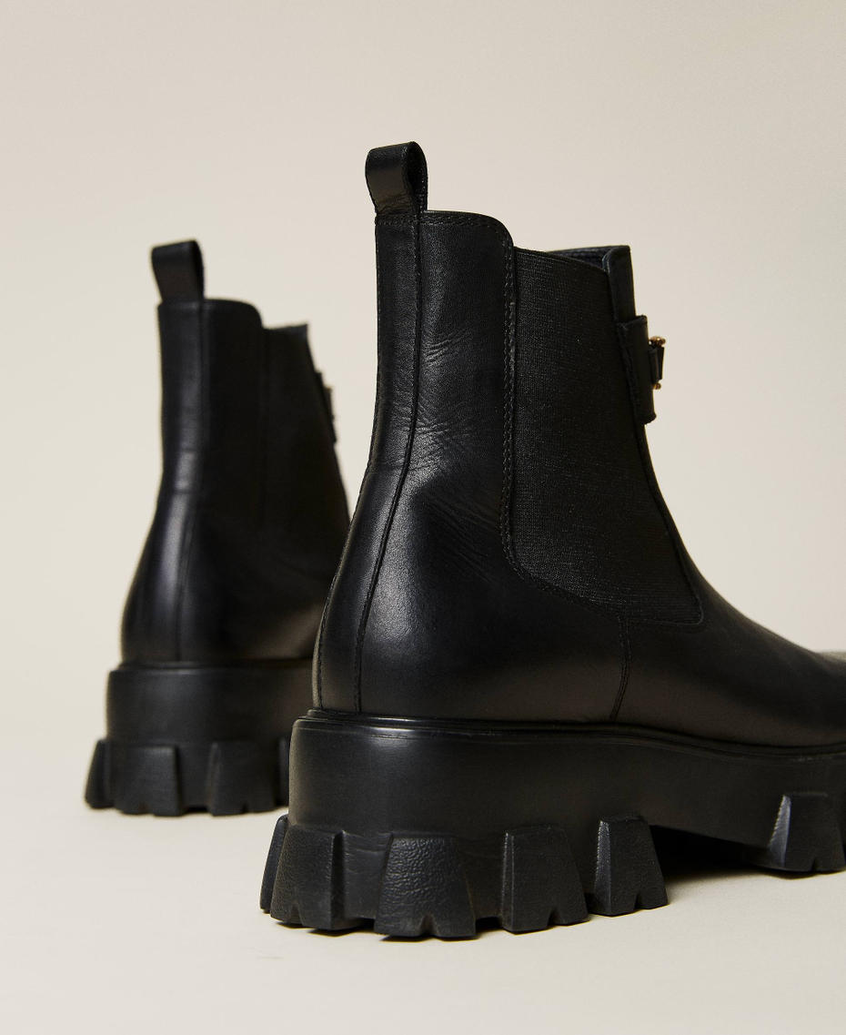 Stivaletti chelsea con logo Oval T