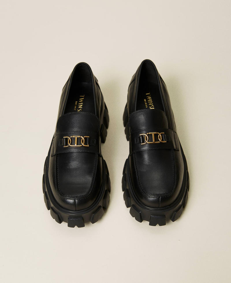 Leather loafers with Oval T logo Black Woman 222TCT122-05