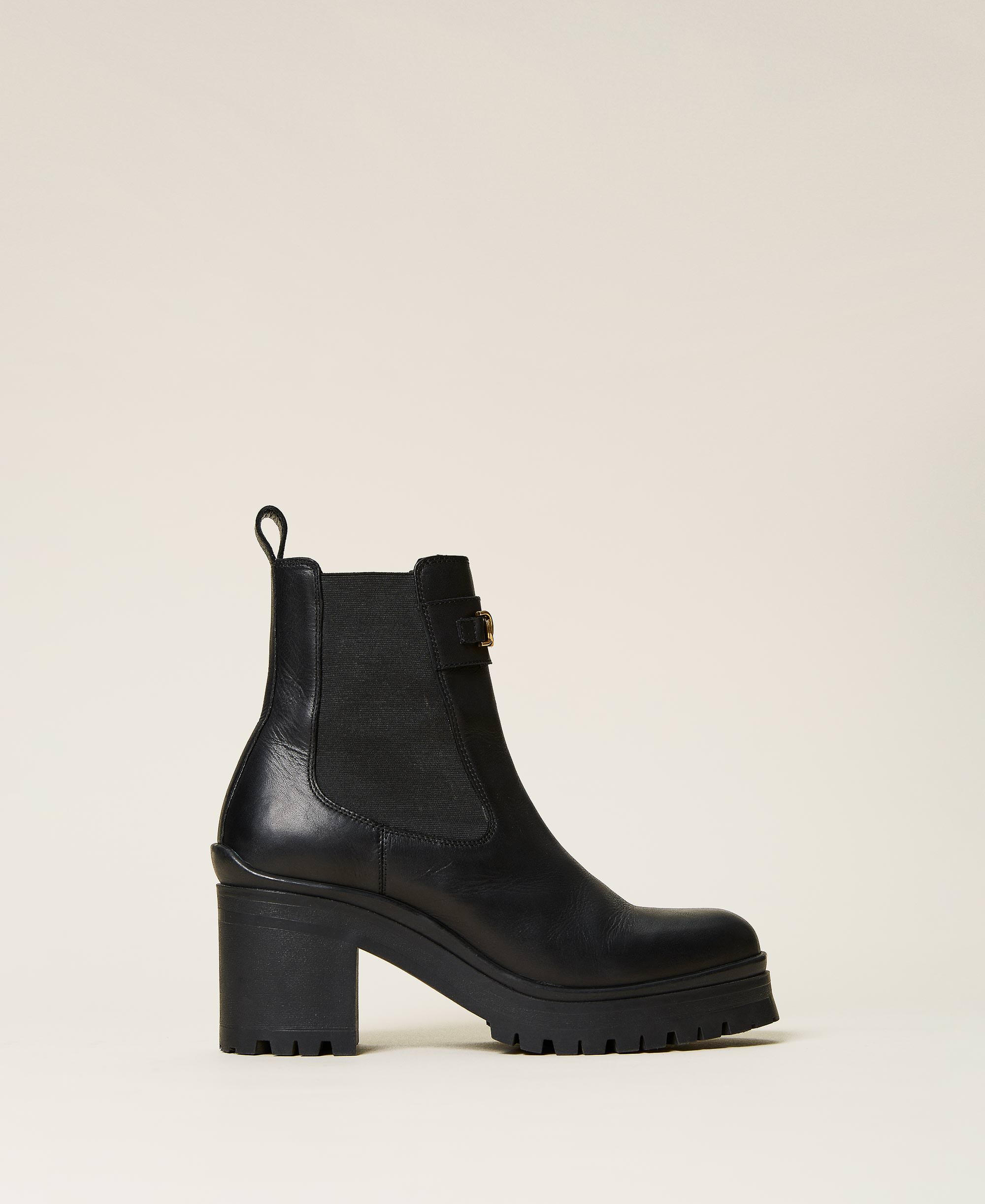 Leather Chelsea boots with Oval T logo