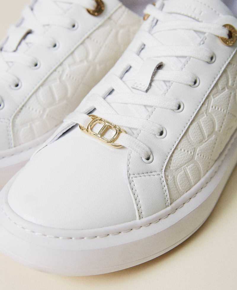 Sneakers mit Allover-„Oval T“-Logo Zweifarbig Optisches Weiß / Schwarz Frau 222TCT160-03
