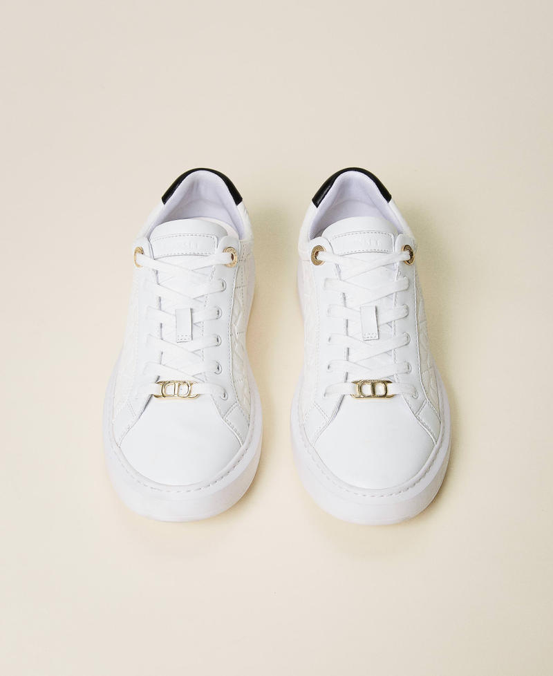 Sneakers mit Allover-„Oval T“-Logo Zweifarbig Optisches Weiß / Schwarz Frau 222TCT160-05